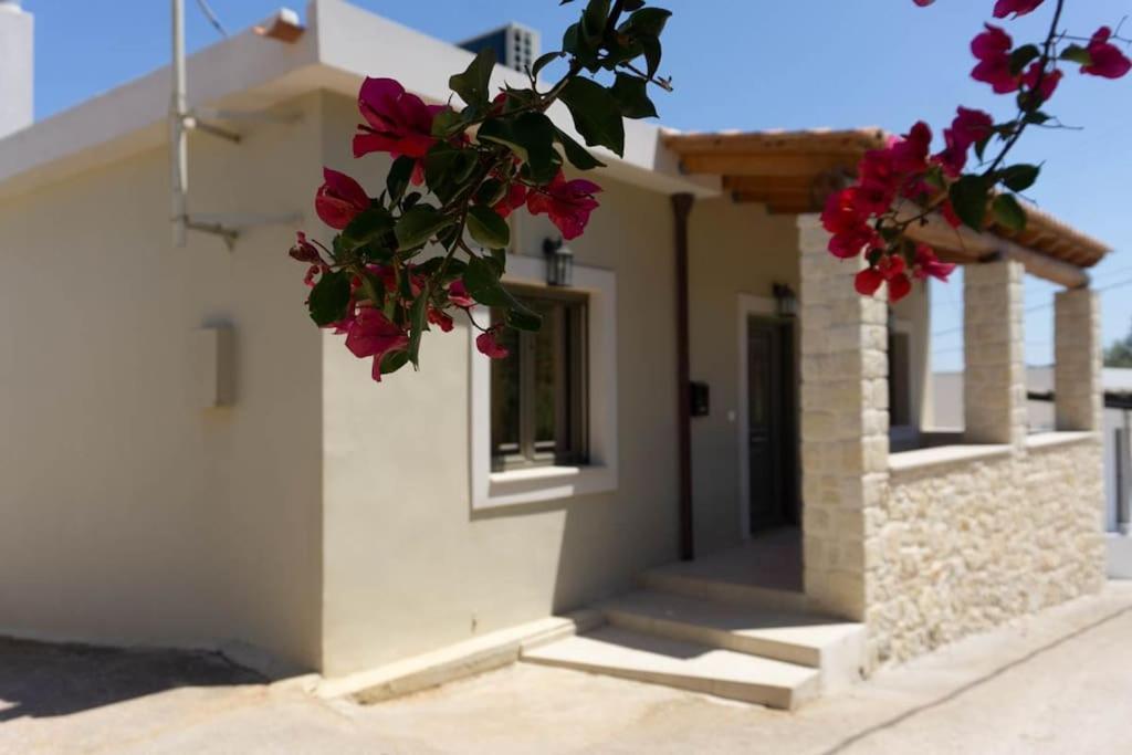 Casa Di Kapaka - New Villa In The Countryside Roupai 외부 사진